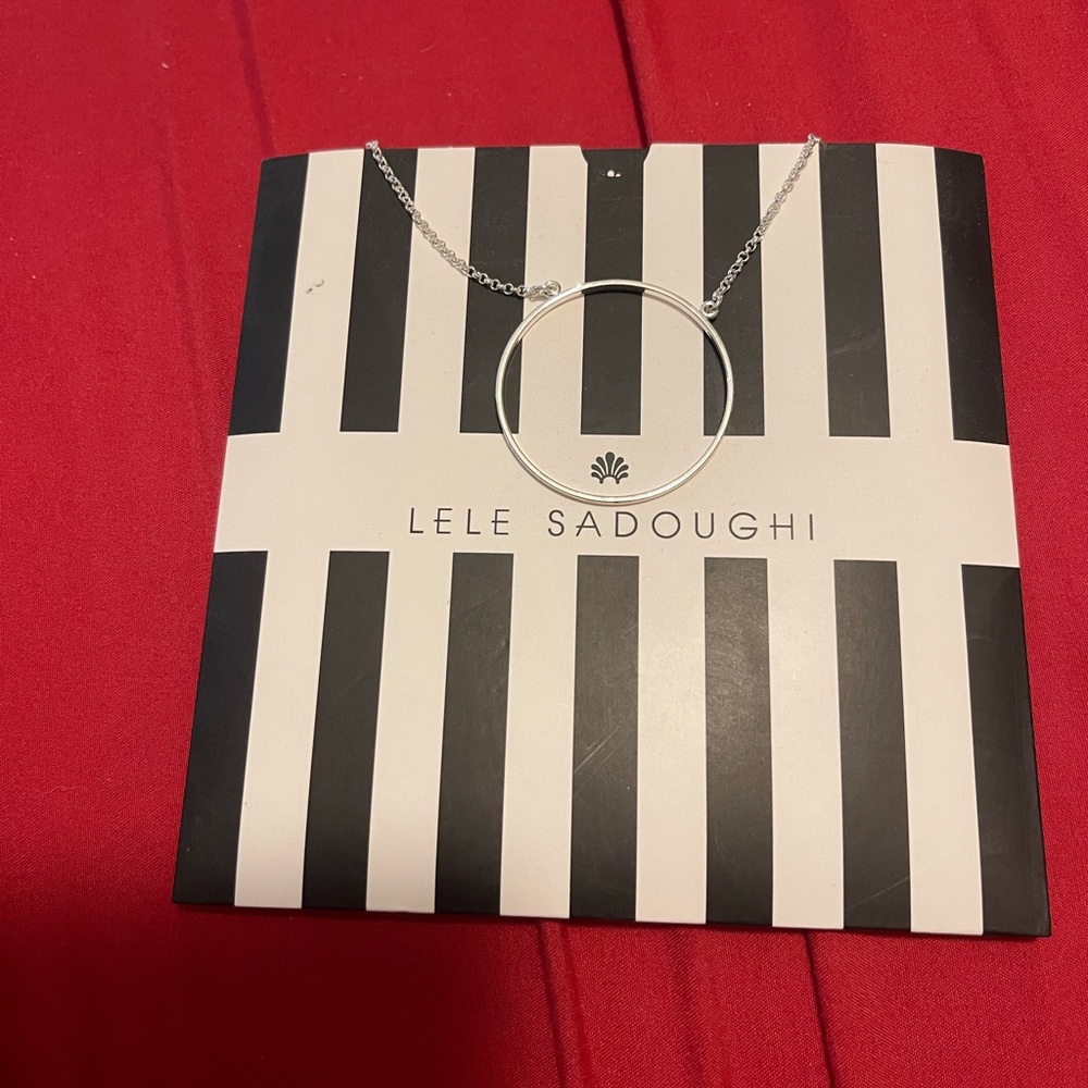 Silver circle necklace